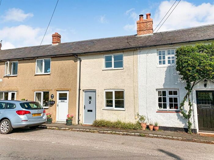 2 Bedroom House To Rent In Easington Terrace, Long Crendon, HP18