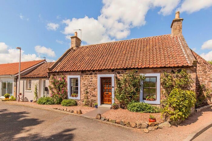 4 Bedroom Semi-Detached House For Sale In Bruce Square, Kilconquhar, Leven, KY9