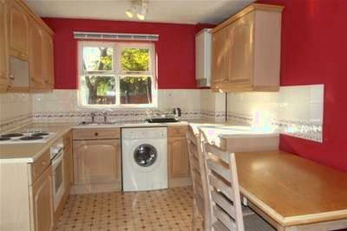 4 Bedroom Semi-Detached House To Rent In Jesmond Villas, Exeter, EX1