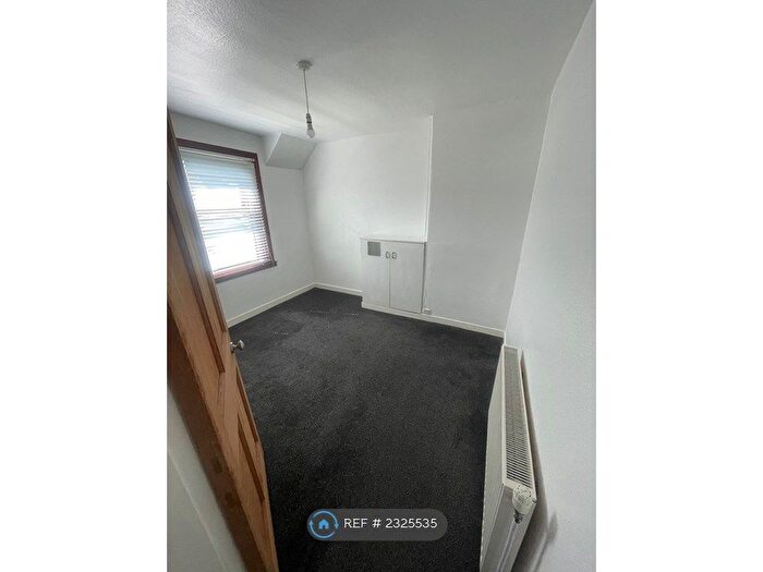 4 Bedroom Semi-Detached House To Rent In Birkenside, Midlothian, EH23