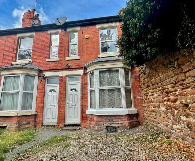 2 Bedroom Terraced House To Rent In Scotholme Avenue, Nottingham, NG7
