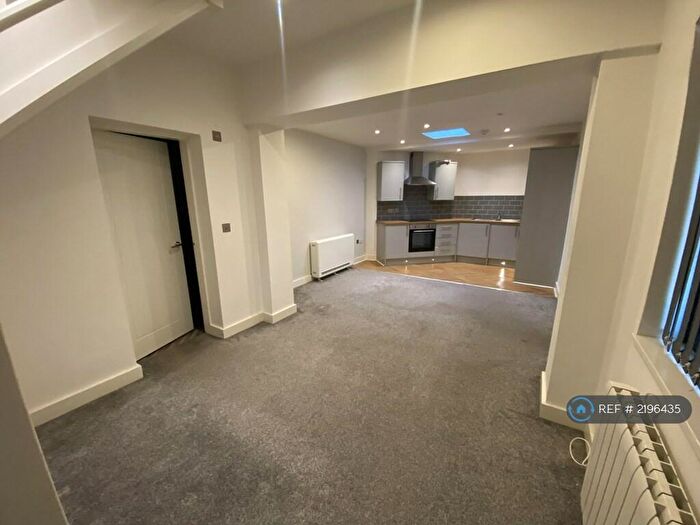 2 Bedroom Flat To Rent In Park View Apartments, Doncaster, DN1