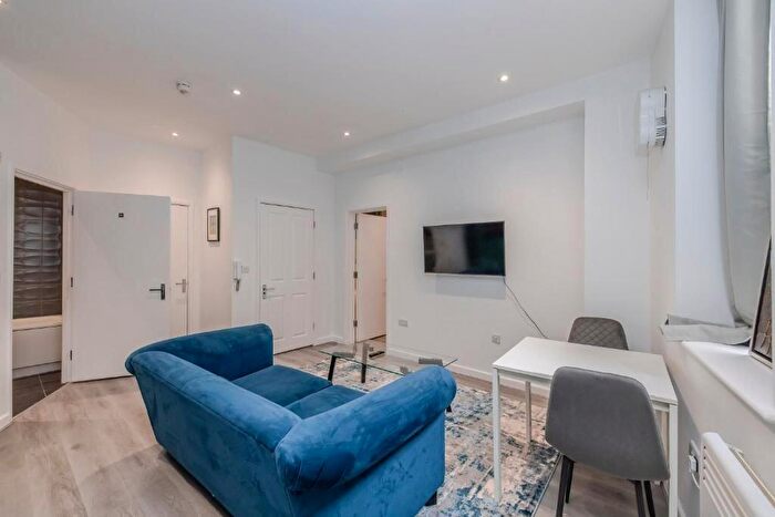 1 Bedroom Flat To Rent In Osmond Road -, RL00