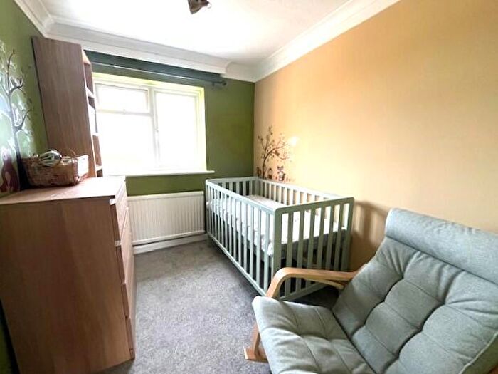 3 Bedroom End Of Terrace House For Sale In Coppice Lane, Selsey, PO20