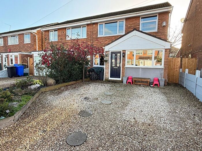 4 Bedroom Semi Detached House For Sale In Shardlow Close, Fenpark, Stoke On Trent, ST4