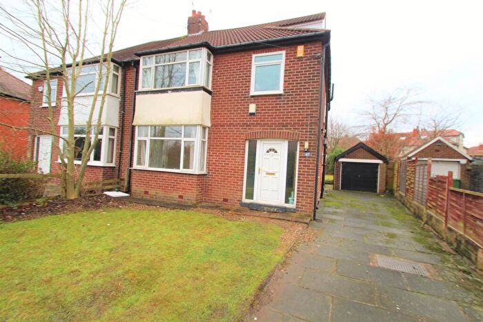 4 Bedroom House To Rent In Beckett's Park Crescent, Leeds, LS6