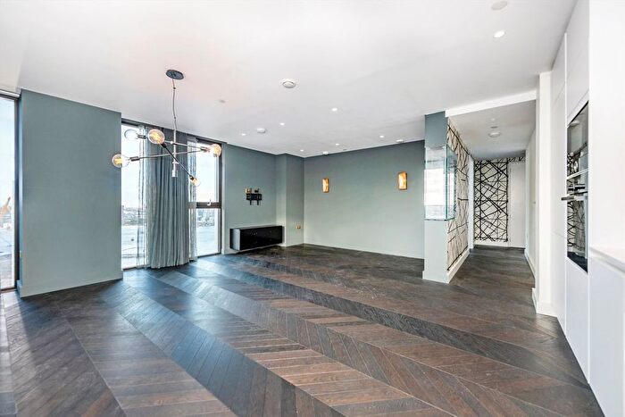 2 Bedroom Flat For Sale In Tidemill Square, Greenwich, SE10