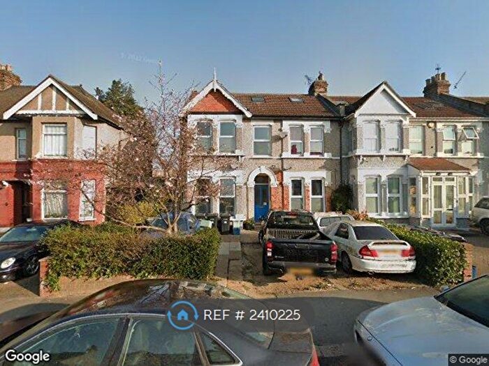 1 Bedroom Flat To Rent In Goodmayes, Ilford, IG3