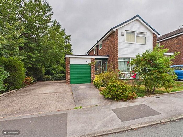 3 Bedroom Link Detached House For Sale In The Turnpike, Marple, Stockport, SK6