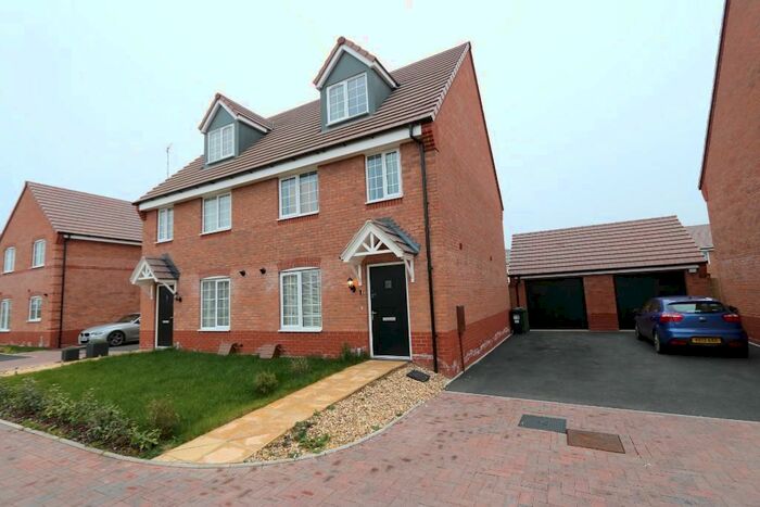 3 Bedroom Semi-Detached House To Rent In Felthouse Drive, Bishops Tachbrook, CV33