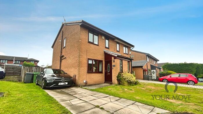 2 Bedroom Semi Detached House For Sale In Wessex Park Close, Shaw, Oldham, Greater Manchester, OL2