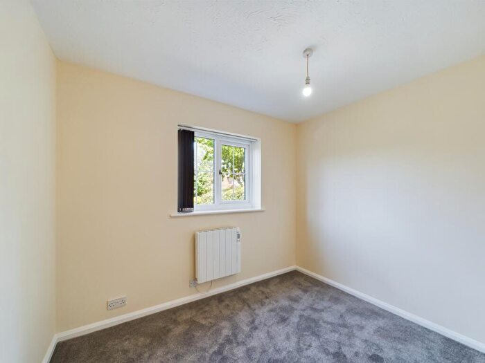 2 Bedroom Apartment To Rent In Long Croft, Yate, Bristol, BS37