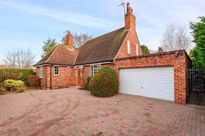 4 Bedroom Detached House For Sale In Main Street, Upper Poppleton, York, YO26