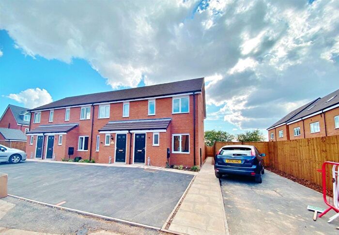 2 Bedroom End Of Terrace House To Rent In Mirpur Close, Paragon Park, Coventry, CV6