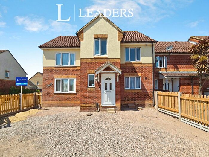 5 Bedroom End Of Terrace House For Sale In Ensign Drive, Gosport, Hampshire, PO13