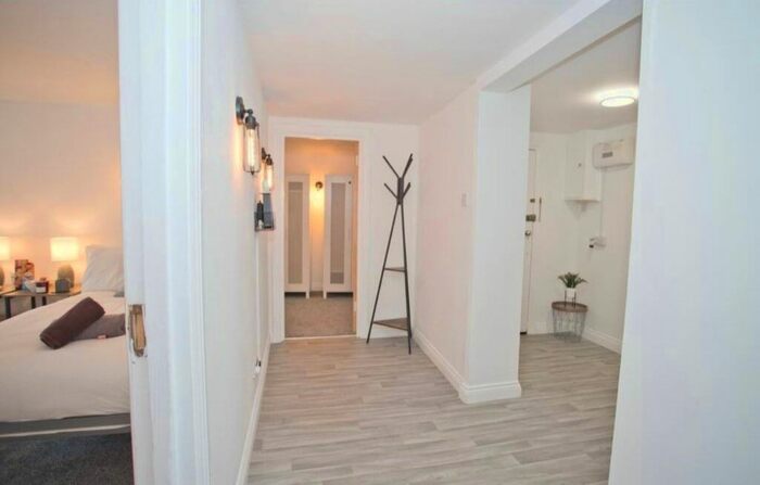 2 Bedroom Flat To Rent In Old Christchurch Road, Bournemouth, BH1