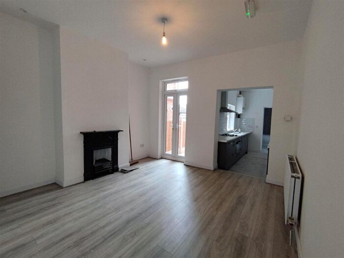 4 Bedroom Property To Rent In Ridgeway, Edgbaston, Birmingham, B17