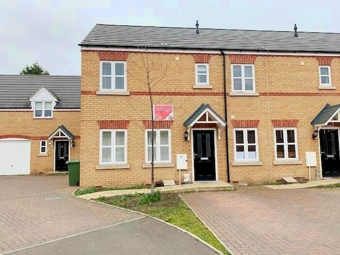 3 Bedroom Property To Rent In Pear Tree Gardens, Peterborough, PE1