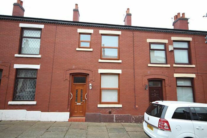 3 Bedroom Terraced House To Rent In Chaucer Street, Rochdale, OL11