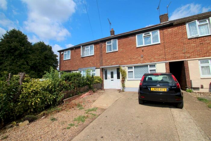 3 Bedroom House To Rent In Hancroft Road, Hemel Hempstead, HP3