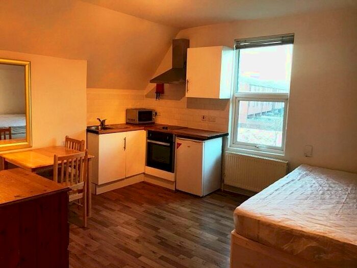 Studio To Rent In Jesmond Dene, Lithos Road, London, NW3