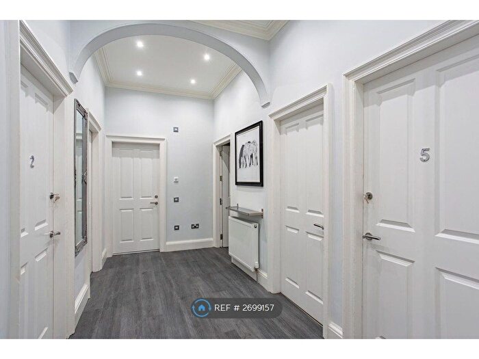 5 Bedroom Flat To Rent In Clerk Street, Edinburgh, EH8