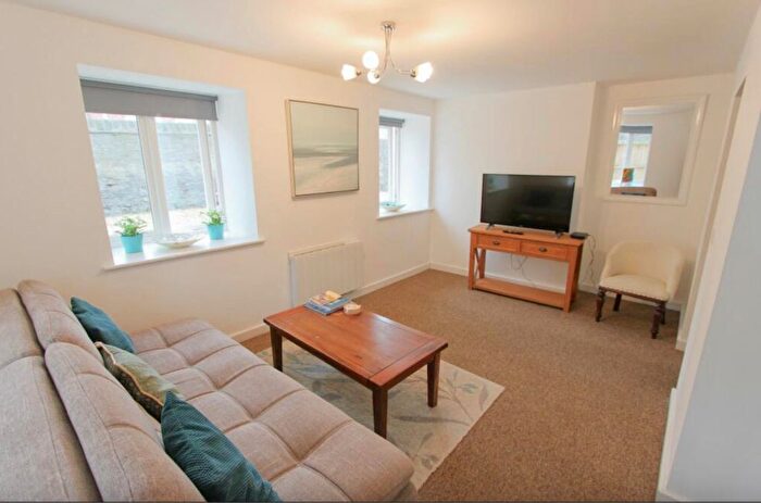 2 Bedroom Flat To Rent In Hazelmere Road, London, NW6