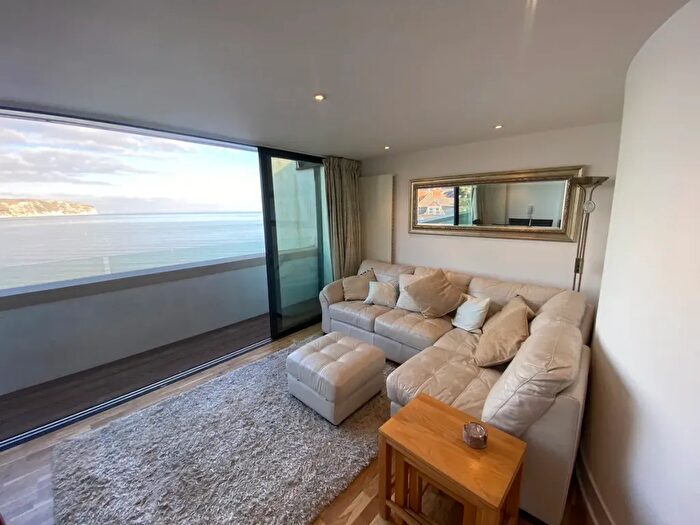 3 Bedroom Flat To Rent In High Street, Swanage, BH19
