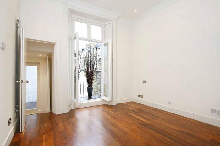 1 Bedroom Flat To Rent In Belgrave Road, Pimlico, SW1V