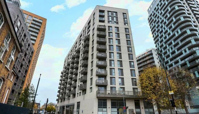 2 Bedroom Flat To Rent In Venice Corte, London, SE13