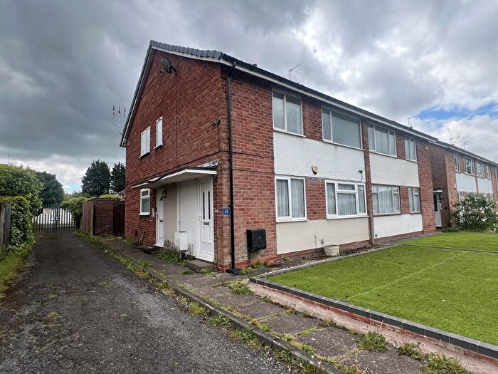 2 Bedroom Maisonette To Rent In Lazy Hill, B38