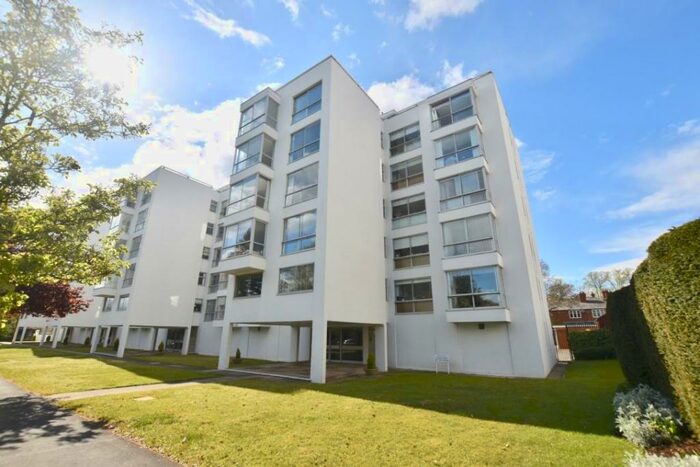 2 Bedroom Apartment To Rent In Regency House, Newbold Terrace, Leamington Spa - Top Floor Central Apartment, CV32