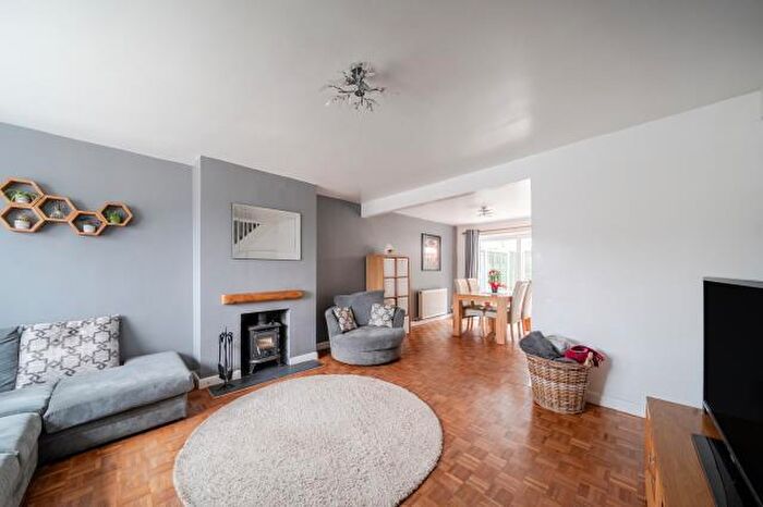 3 Bedroom Terraced House For Sale In Crofton Close, Ottershaw, Chertsey, KT16