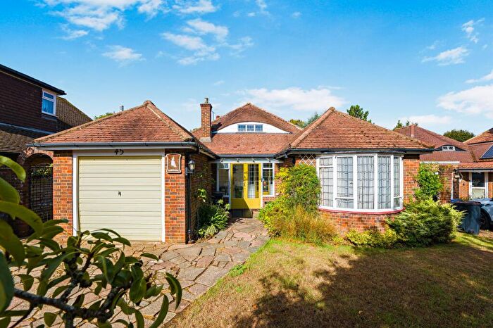 3 Bedroom Detached House For Sale In Melville Avenue, South Croydon, CR2