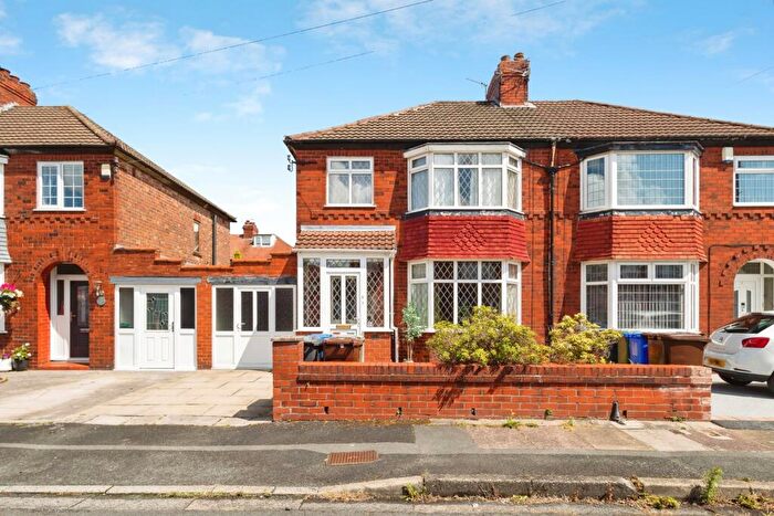 3 Bedroom Semi-Detached House For Sale In Earlston Avenue, Denton, Manchester, Greater Manchester, M34