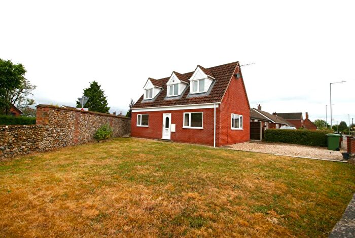 2 Bedroom Detached House To Rent In Market Street, Shipdham, Norfolk, IP25