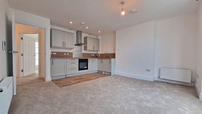 1 Bedroom Flat To Rent In Flat Bank House, BN2