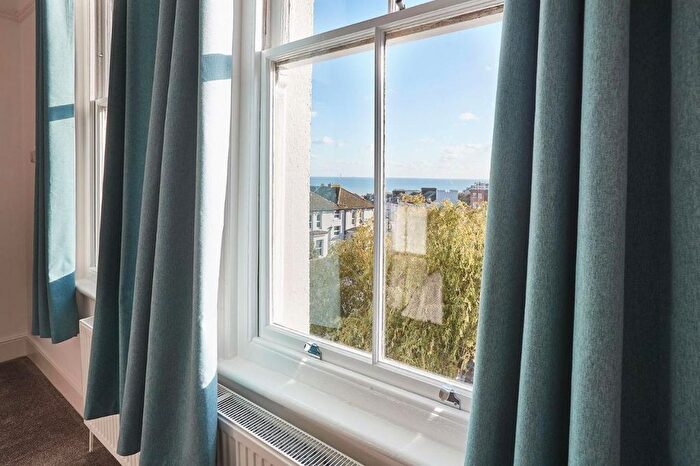 2 Bedroom Flat For Sale In Pevensey Road, St Leonards-On-Sea, TN38