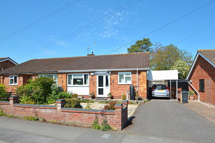 2 Bedroom Semi-Detached Bungalow For Sale In Ludsden Grove, Thame, OX9