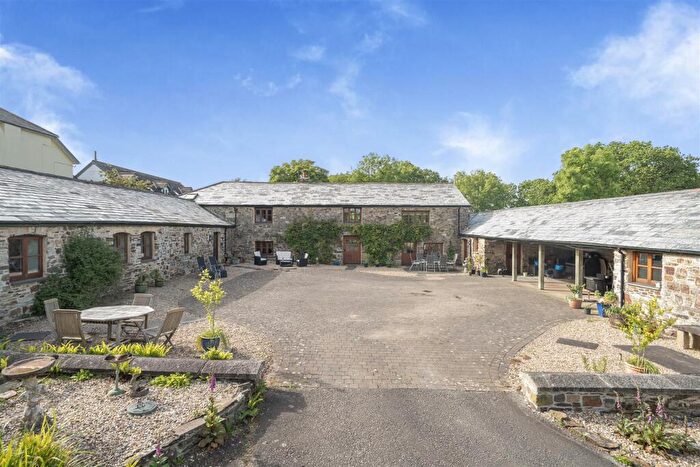 5 Bedroom Detached House For Sale In Launceston, PL15