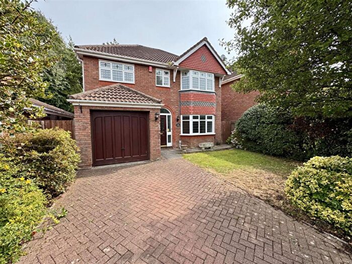 4 Bedroom Detached House For Sale In Fitzharding Road, Ham Green, BS20