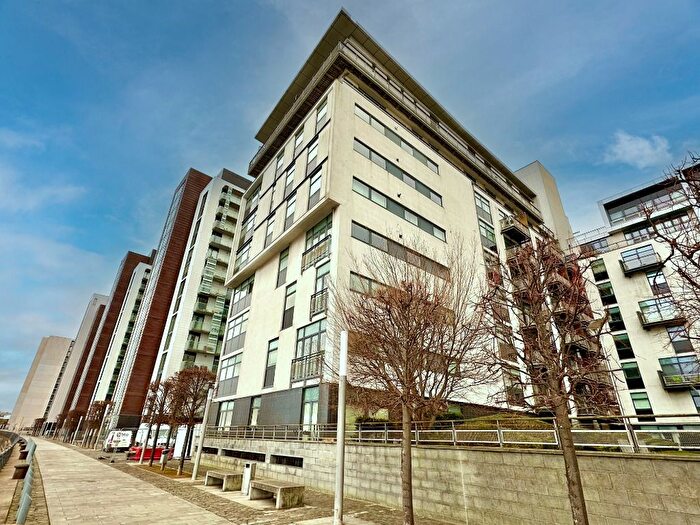 2 Bedroom Flat To Rent In Castlebank Place, Glasgow Harbour, Glasgow, G11