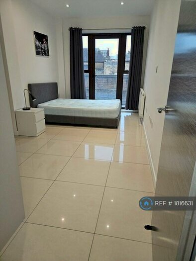 2 Bedroom Flat To Rent In Old Street, London, EC1V