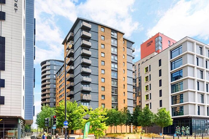 1 Bedroom Flat To Rent In Victoria Road, Acton, W3