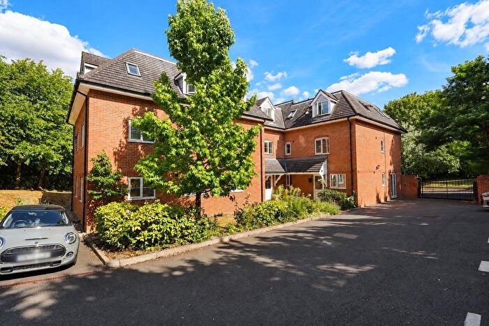 2 Bedroom Flat To Rent In Park View, Gadebridge Lane, Hemel Hempstead, Hertfordshire, HP1