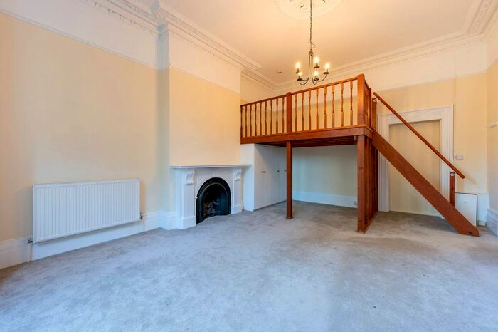 Studio To Rent In Riverdale Road, St Margarets, Twickenham, TW1