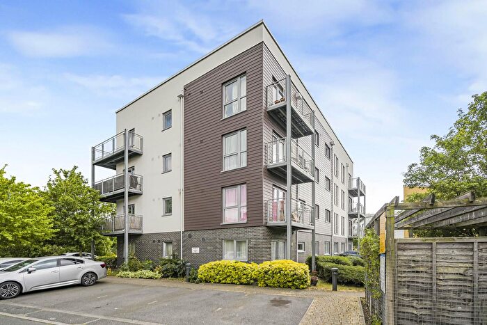 2 Bedroom Flat For Sale In Swallows Court, Vickers Lane, Dartford, DA1