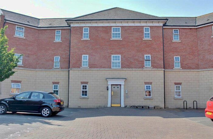 2 Bedroom Flat To Rent In Woodvale, Kingsway, Gloucester, GL2