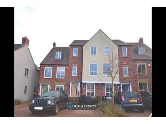 4 Bedroom Terraced House To Rent In Long Row Drive, Lawley, Telford, TF4