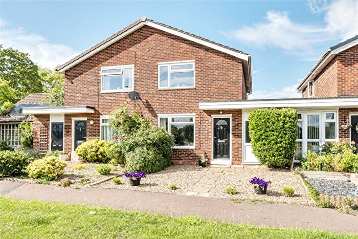 2 Bedroom Semi-Detached House For Sale In Avon Drive, Bedford, Bedfordshire, MK41